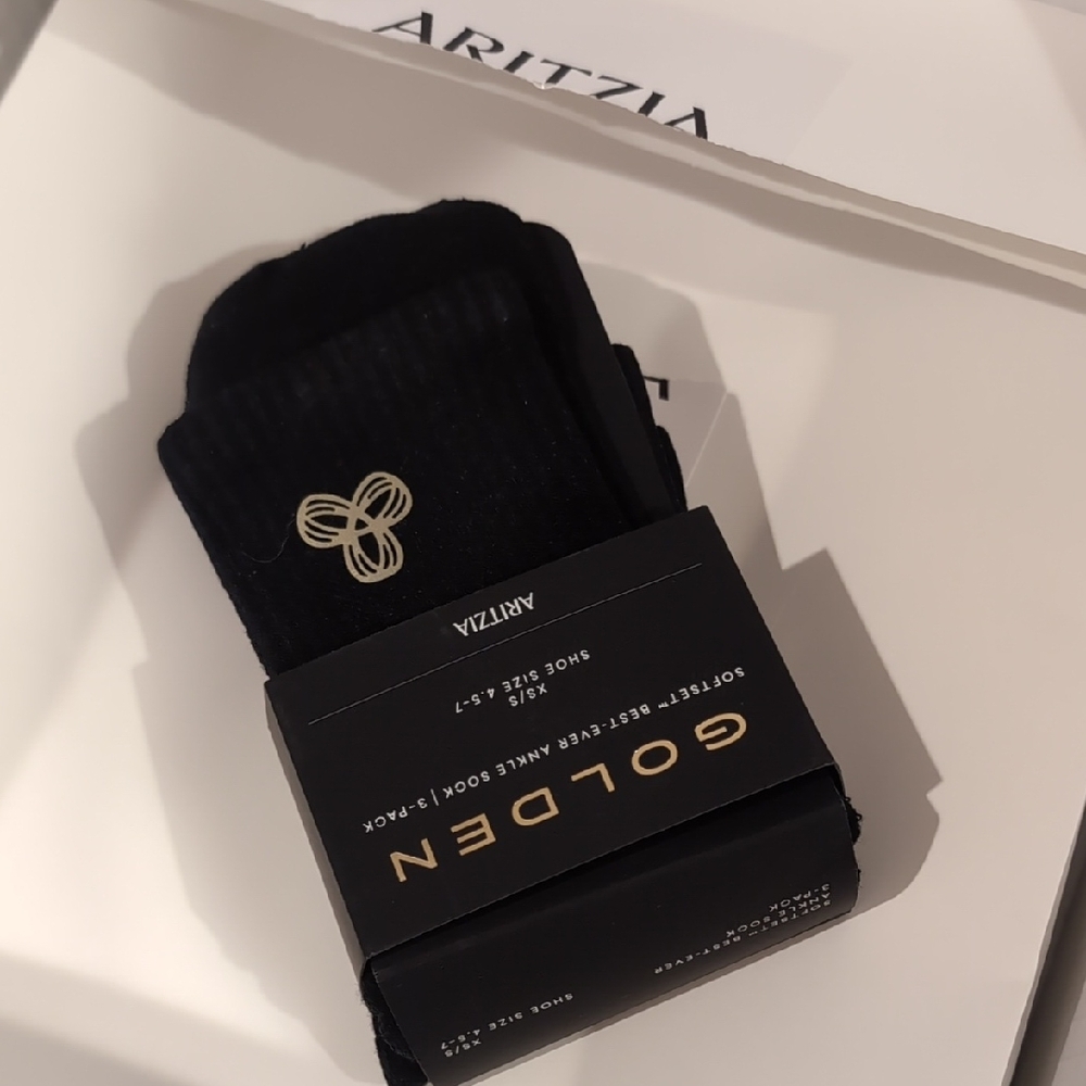 Aritzia Black Golden Ankle Sock